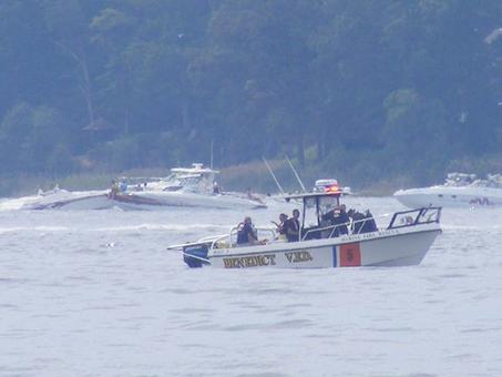 Boat 5 Working the Solomons Offshore Grand Prix boat races